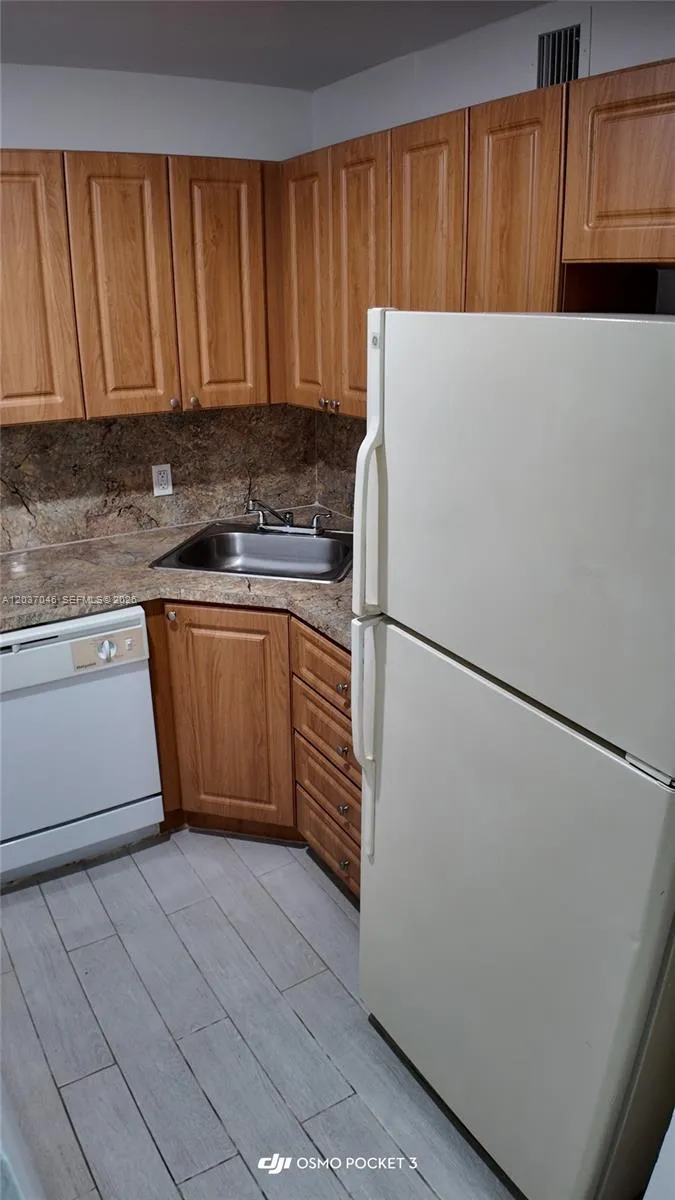 10820 SW 200th Dr #125 Cutler Bay, FL 33157