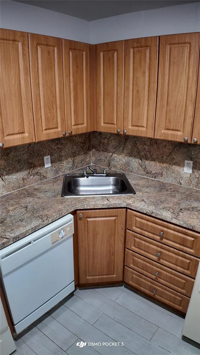 10820 SW 200th Dr #125 Cutler Bay, FL 33157