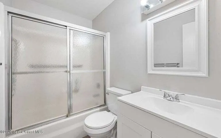 25 Vista Gardens Trail #204 Vero Beach, FL 32962