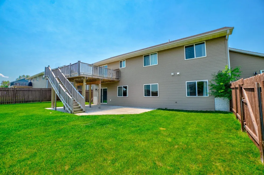 1004 Wyoming Street Roberts, WI 54023