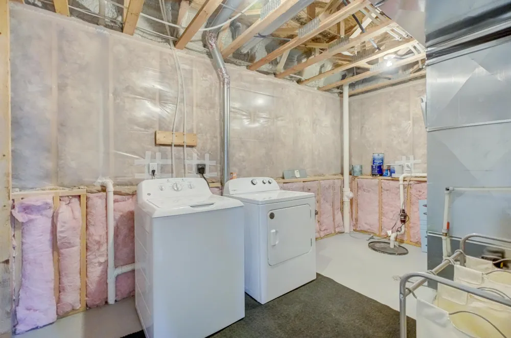 1004 Wyoming Street Roberts, WI 54023