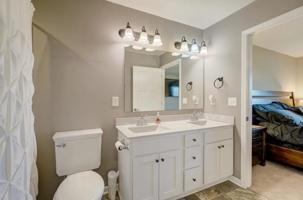 1004 Wyoming Street Roberts, WI 54023
