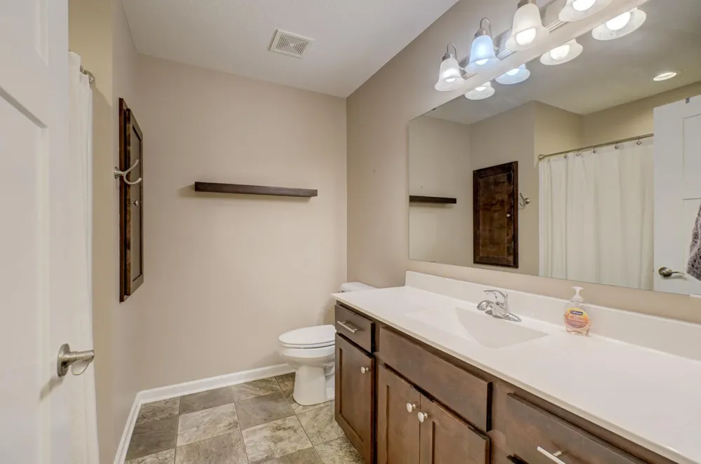 1004 Wyoming Street Roberts, WI 54023