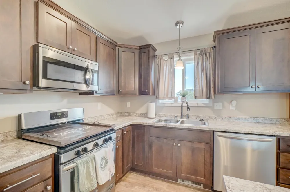 1004 Wyoming Street Roberts, WI 54023
