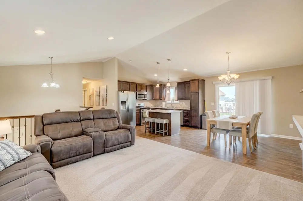 1004 Wyoming Street Roberts, WI 54023