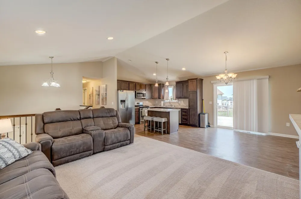 1004 Wyoming Street Roberts, WI 54023