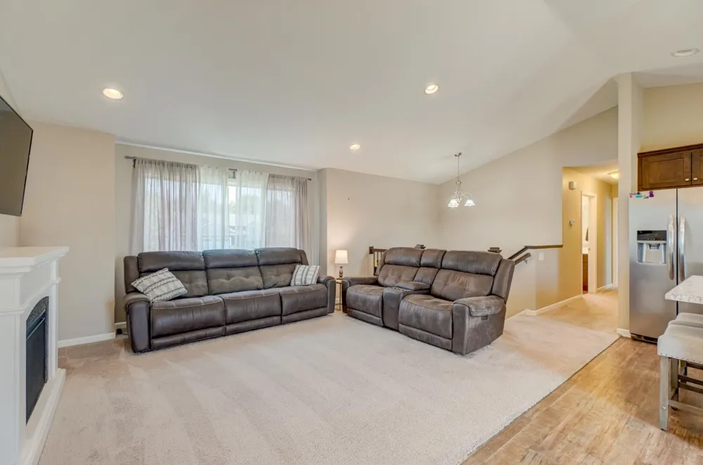 1004 Wyoming Street Roberts, WI 54023