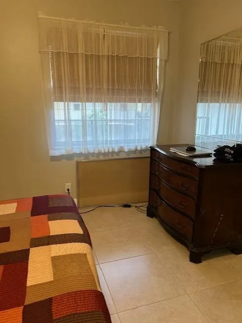 2801 Somerset Dr Drive #209 Lauderdale Lakes, FL 33311