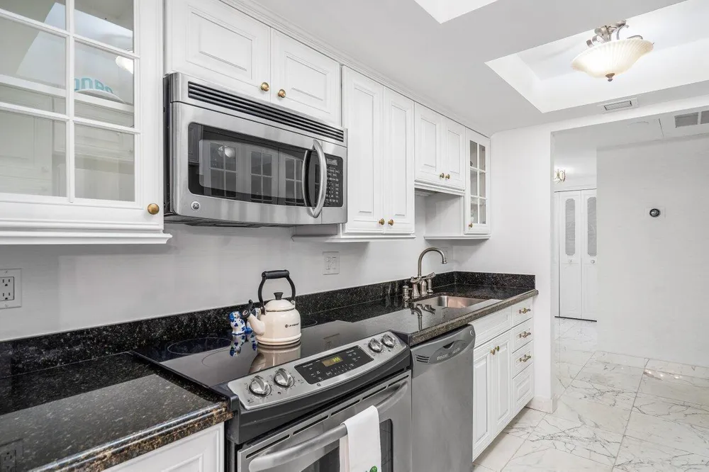 350 S Ocean Boulevard #201 Palm Beach, FL 33480