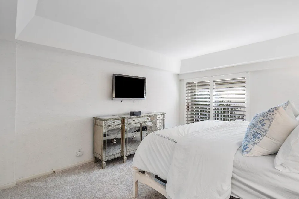 350 S Ocean Boulevard #201 Palm Beach, FL 33480