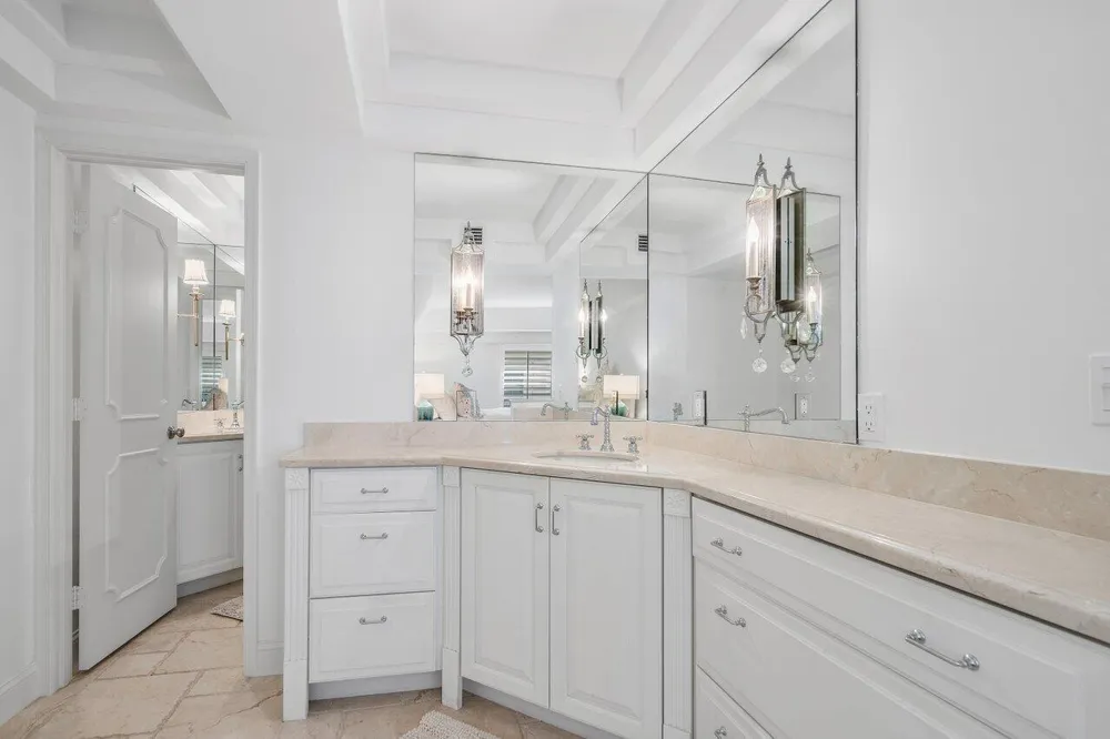 350 S Ocean Boulevard #201 Palm Beach, FL 33480