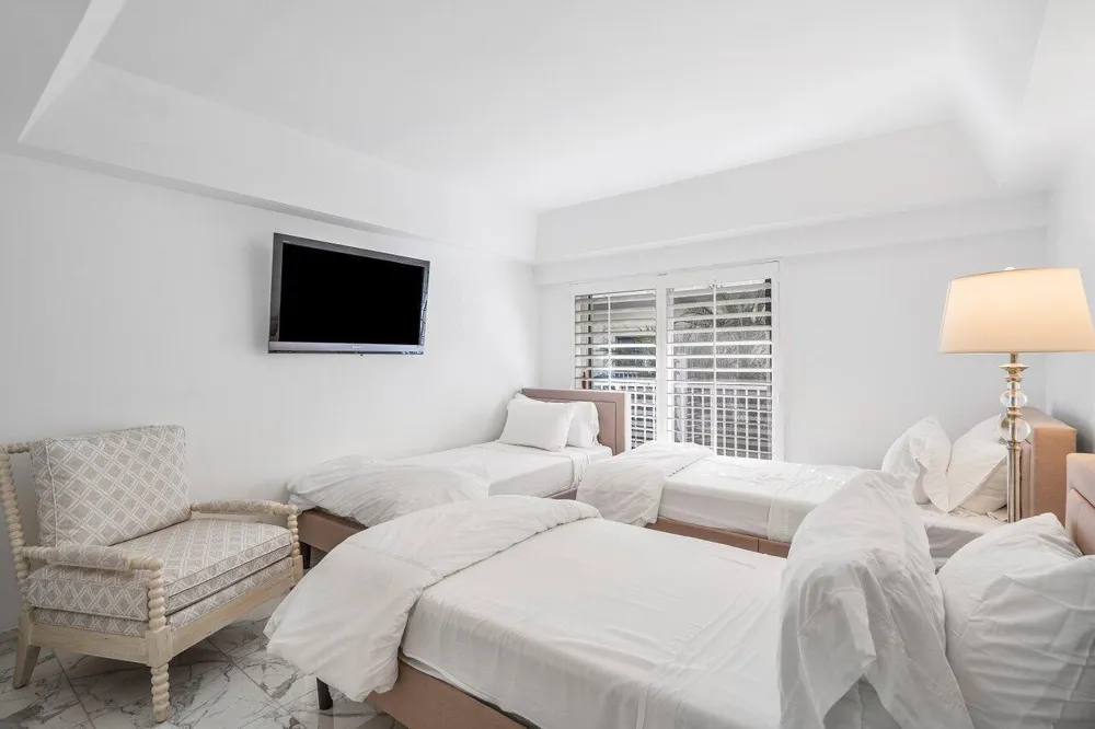 350 S Ocean Boulevard #201 Palm Beach, FL 33480