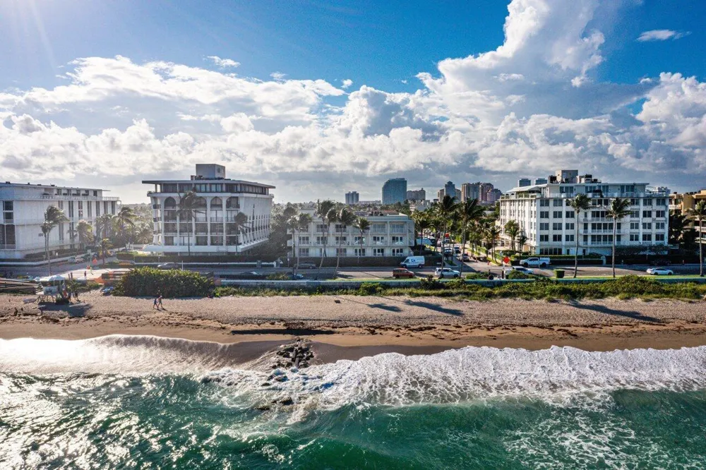 350 S Ocean Boulevard #201 Palm Beach, FL 33480