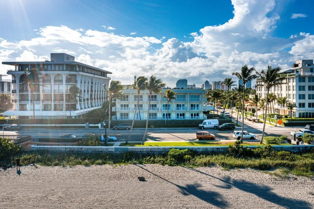 350 S Ocean Boulevard #201 Palm Beach, FL 33480