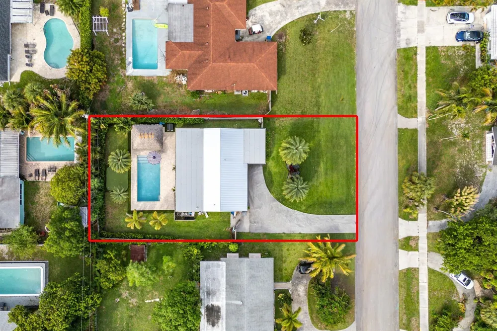 711 Laurel Drive Lake Park, FL 33403