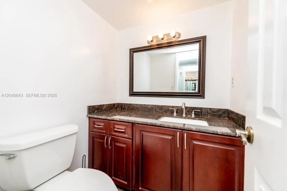 1985 S Ocean Dr #2Q Hallandale Beach, FL 33009