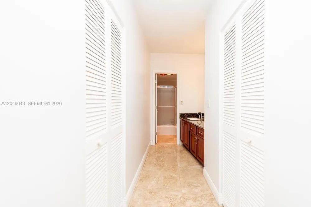 1985 S Ocean Dr #2Q Hallandale Beach, FL 33009