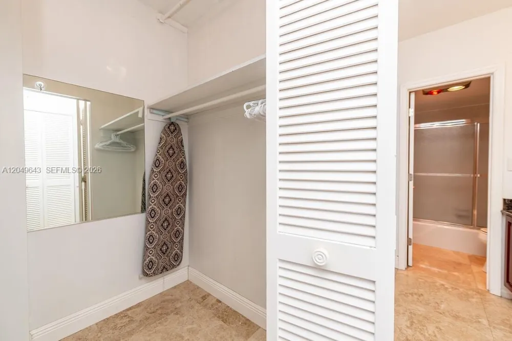 1985 S Ocean Dr #2Q Hallandale Beach, FL 33009
