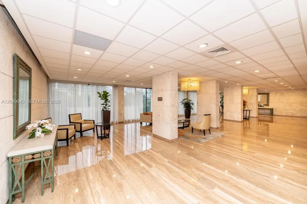 1985 S Ocean Dr #2Q Hallandale Beach, FL 33009