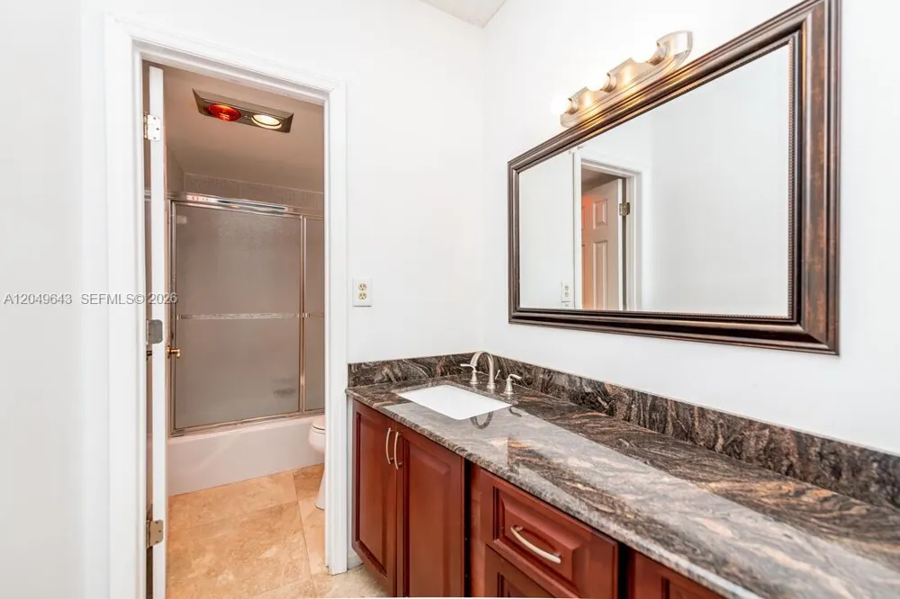 1985 S Ocean Dr #2Q Hallandale Beach, FL 33009