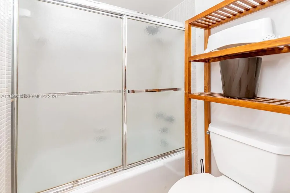 1985 S Ocean Dr #2Q Hallandale Beach, FL 33009