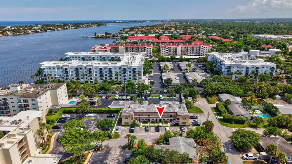 1204 S Lake Drive E #3 Lantana, FL 33462