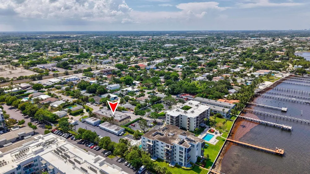 1204 S Lake Drive E #3 Lantana, FL 33462