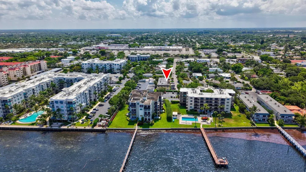 1204 S Lake Drive E #3 Lantana, FL 33462
