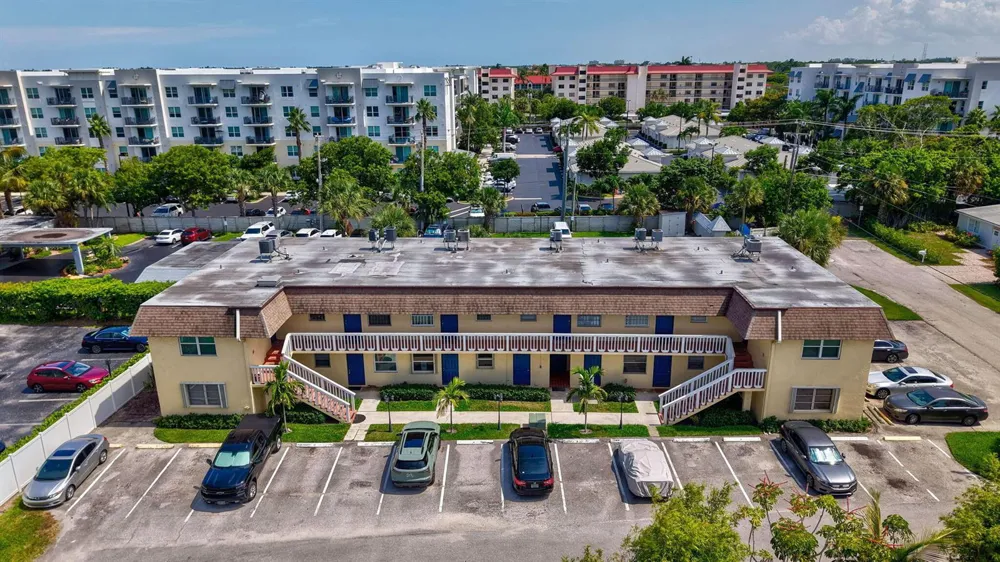 1204 S Lake Drive E #3 Lantana, FL 33462