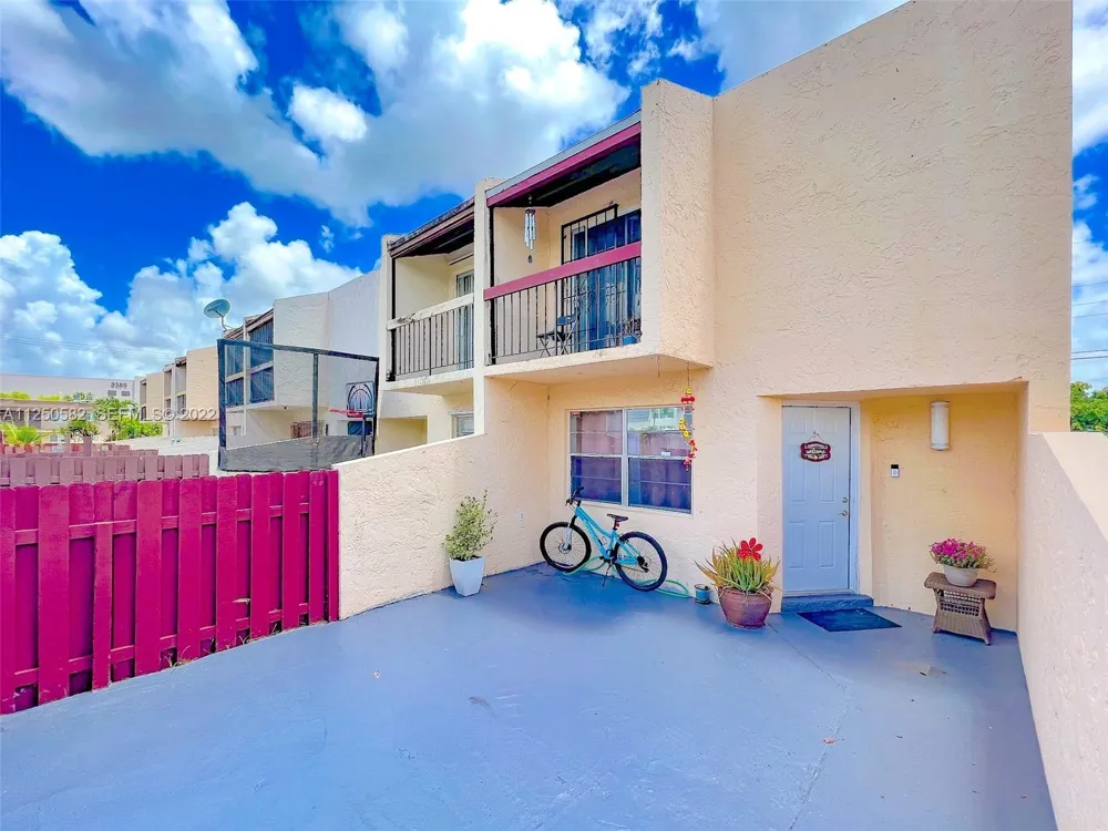 3672 SW 59th Avenue #Unit 7 Davie, FL 33314