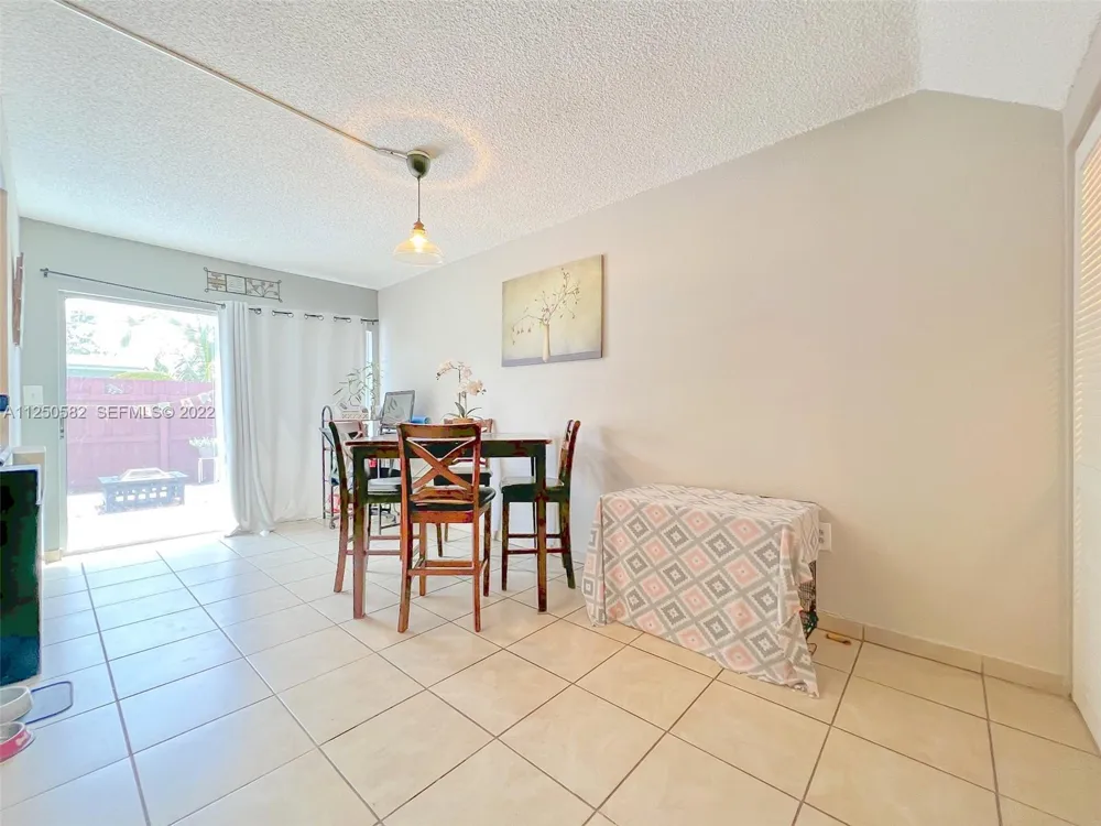3672 SW 59th Avenue #Unit 7 Davie, FL 33314