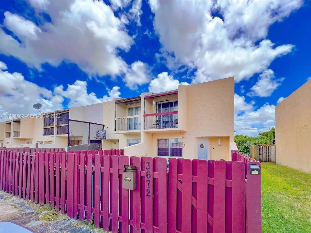 3672 SW 59th Avenue #Unit 7 Davie, FL 33314
