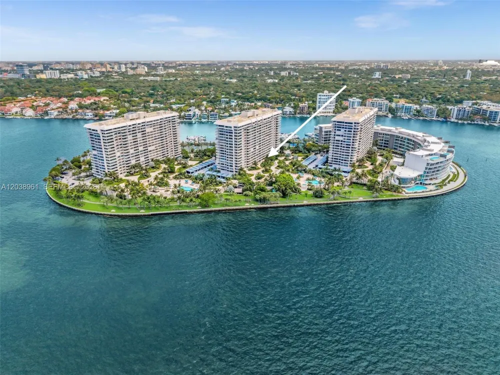 2 Grove Isle Dr #B205 Miami, FL 33133