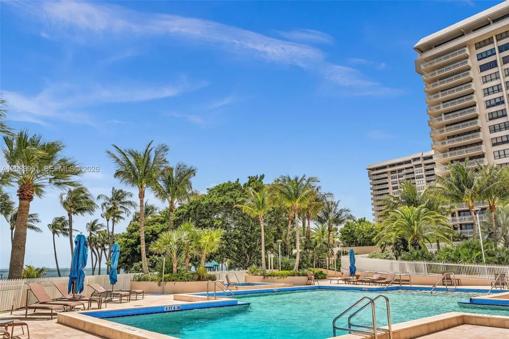 2 Grove Isle Dr #B205 Miami, FL 33133
