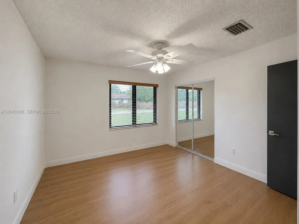 4817 SW 120th Ave Cooper City, FL 33330