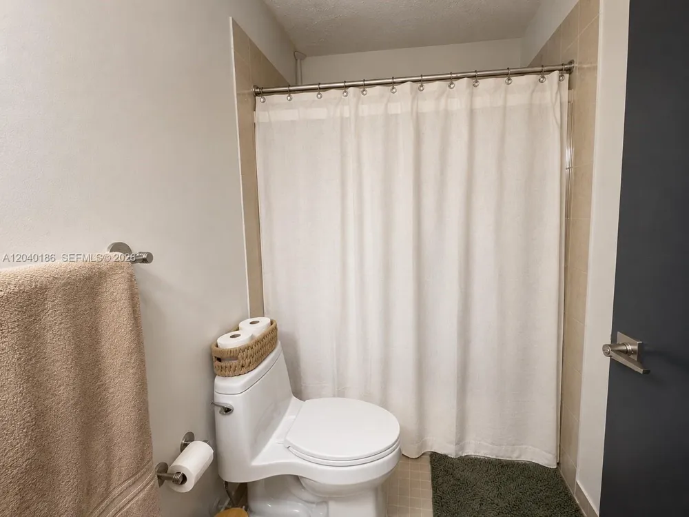 4817 SW 120th Ave Cooper City, FL 33330