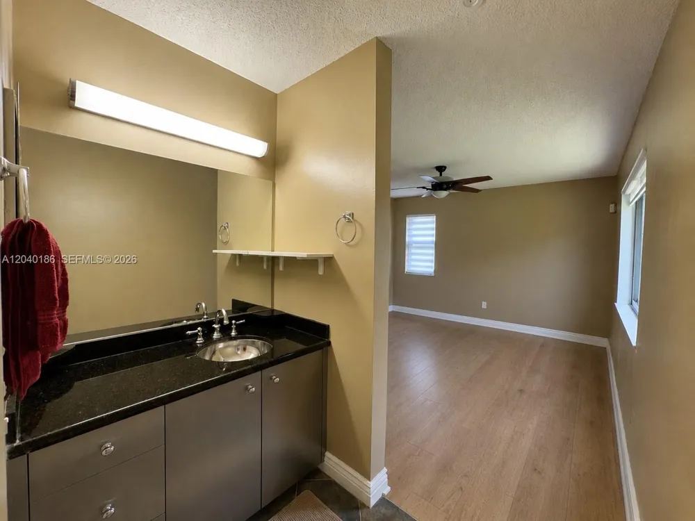 4817 SW 120th Ave Cooper City, FL 33330