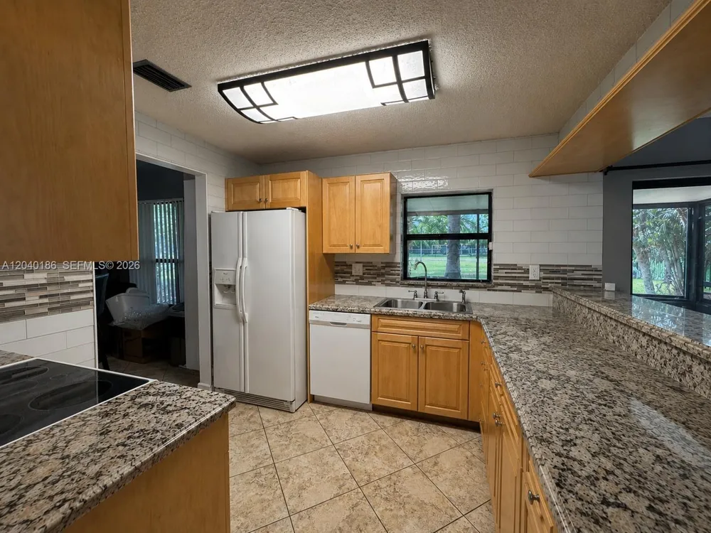 4817 SW 120th Ave Cooper City, FL 33330