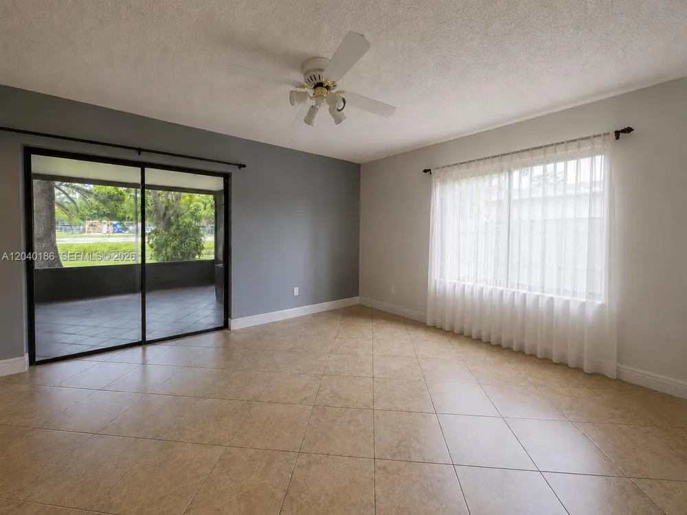 4817 SW 120th Ave Cooper City, FL 33330