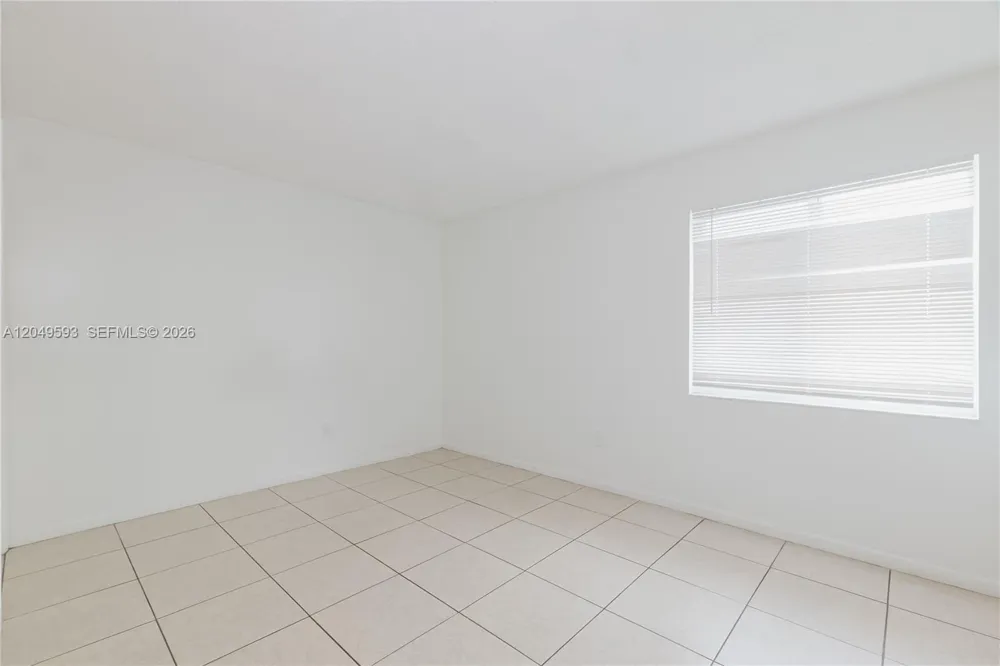 2020 NW 119th St #1122 Miami, FL 33167