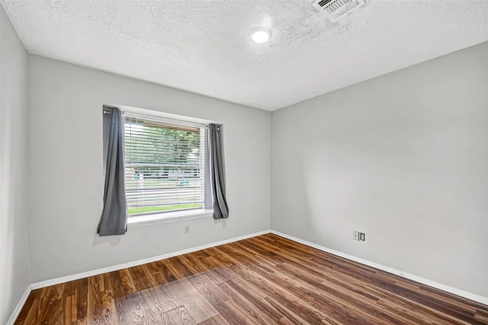 3602 Cedarcrest Drive Pasadena, TX 77503