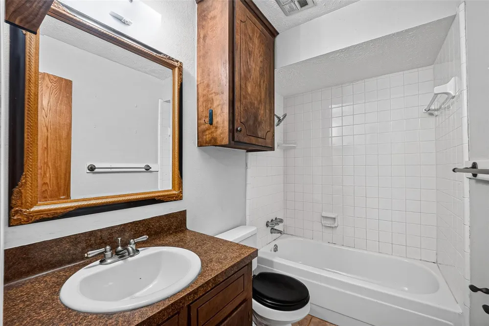 3602 Cedarcrest Drive Pasadena, TX 77503