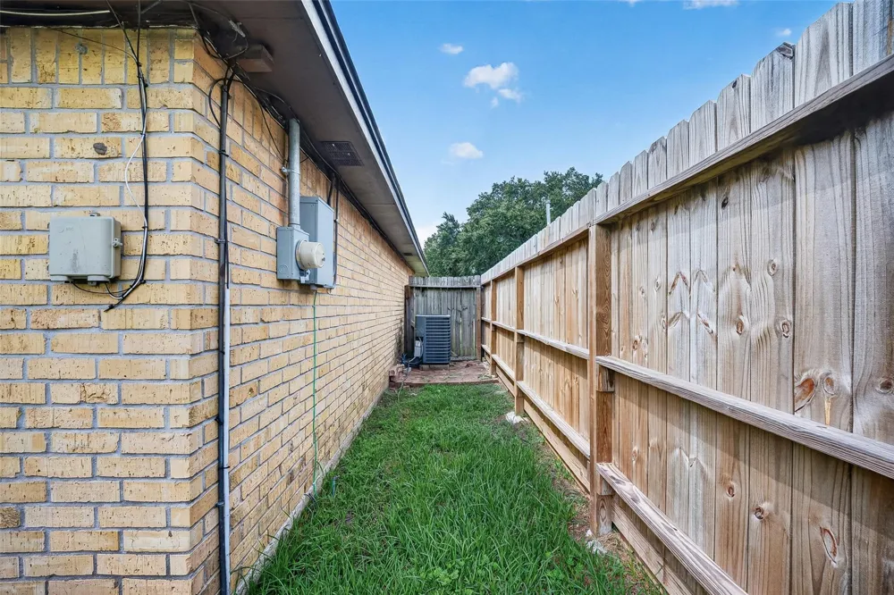 3602 Cedarcrest Drive Pasadena, TX 77503