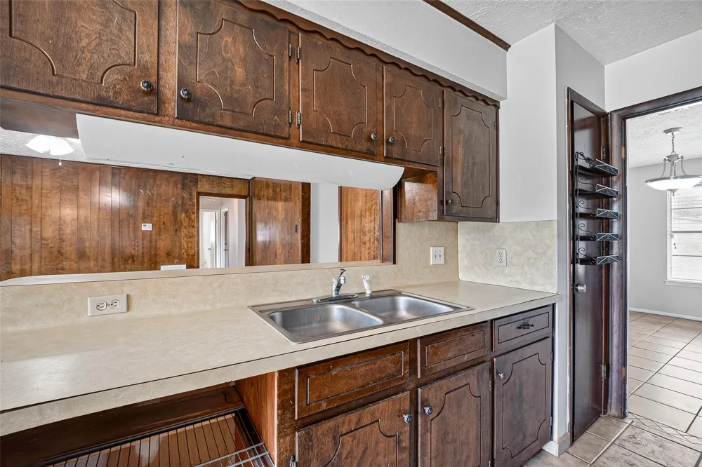 3602 Cedarcrest Drive Pasadena, TX 77503