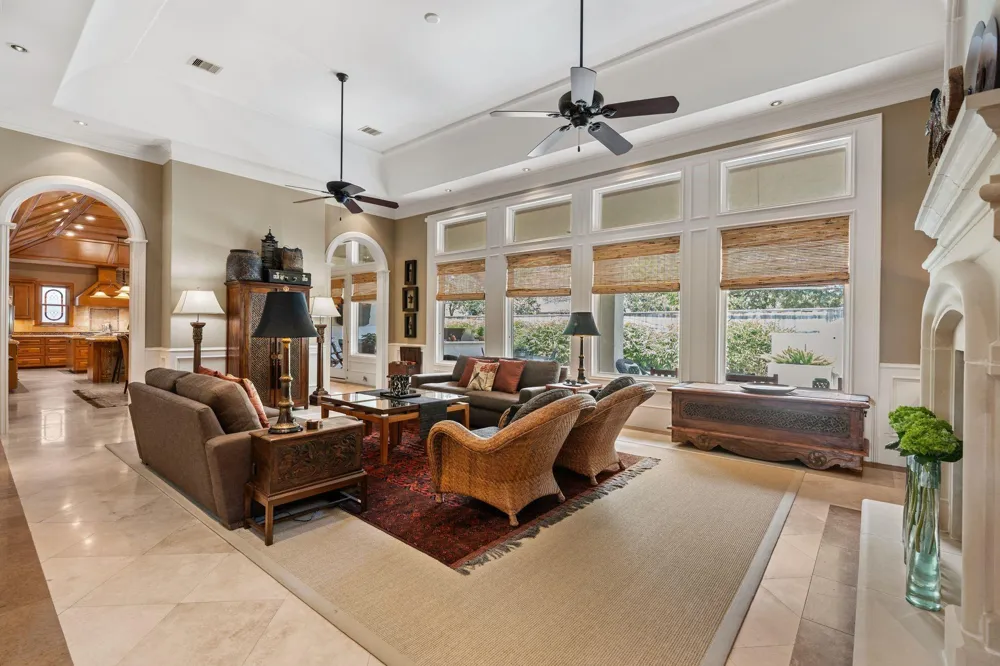 5615 Pine Forest Road Houston, TX 77056