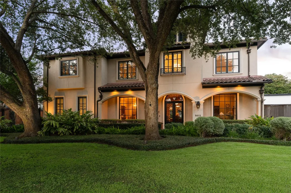 5615 Pine Forest Road Houston, TX 77056