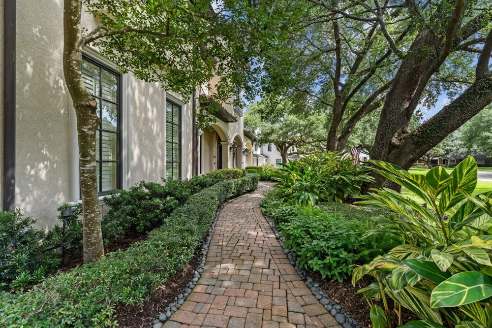 5615 Pine Forest Road Houston, TX 77056