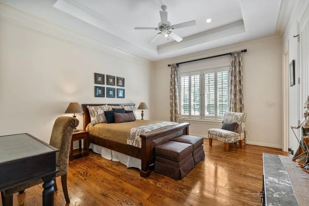 5615 Pine Forest Road Houston, TX 77056