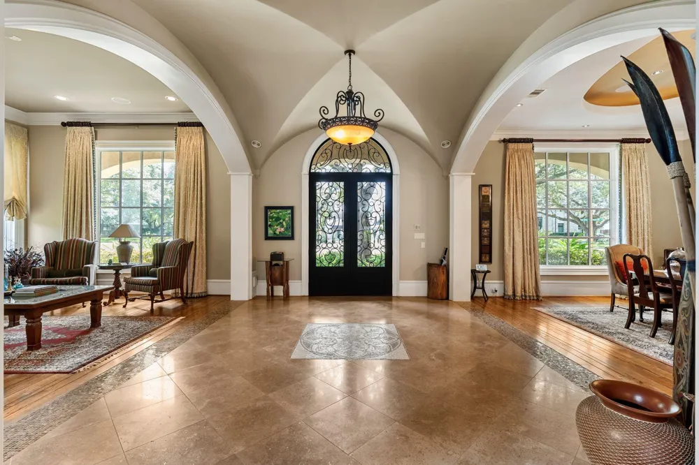 5615 Pine Forest Road Houston, TX 77056