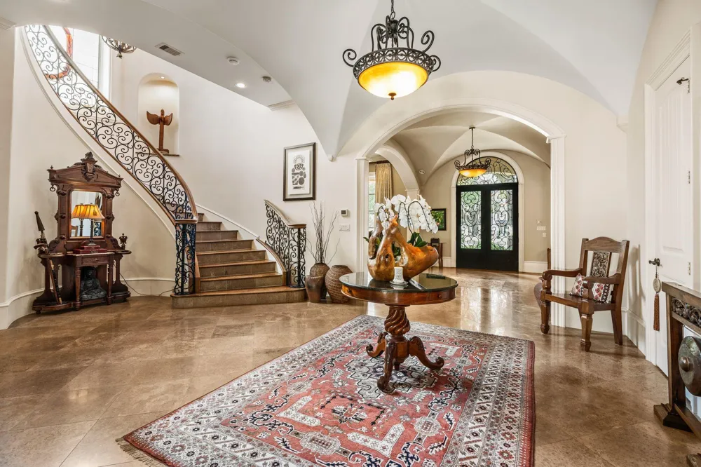 5615 Pine Forest Road Houston, TX 77056